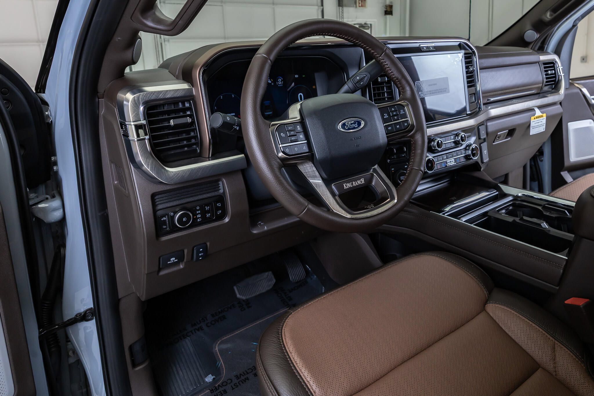 Used 2026 Ford F450 King Ranch w/ Chrome Package AWD/4WD image 15