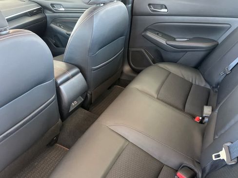 Used 2021 Nissan Altima 2.5 SR FWD image 4