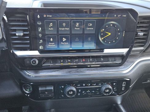 Used 2024 Chevrolet Silverado 2500 LTZ w/ LTZ Premium Package image 13