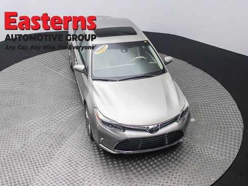 Used 2017 Toyota Avalon Limited w/ All Weather Liner Package FWD image 3