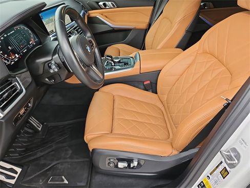 Used 2023 BMW X5 M50i w/ Parking Assistance Package image 18