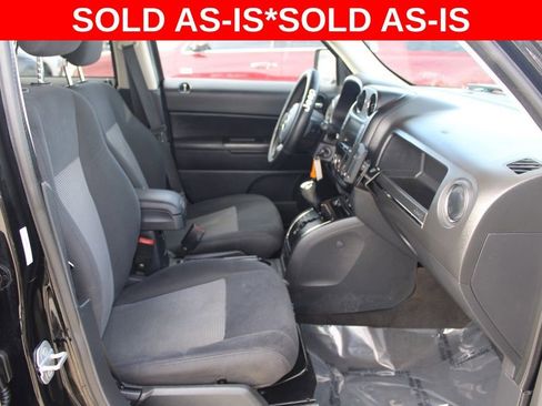 Used 2015 Jeep Patriot Latitude image 19