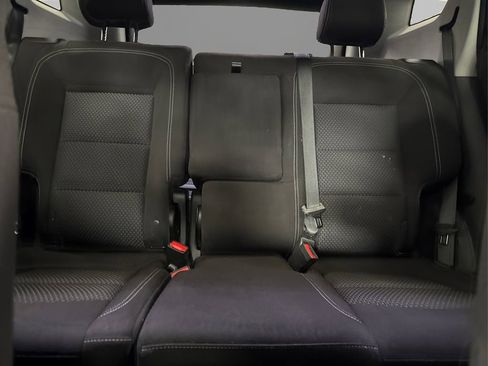 Used 2024 GMC Terrain SLE w/ Driver Convenience Package image 19