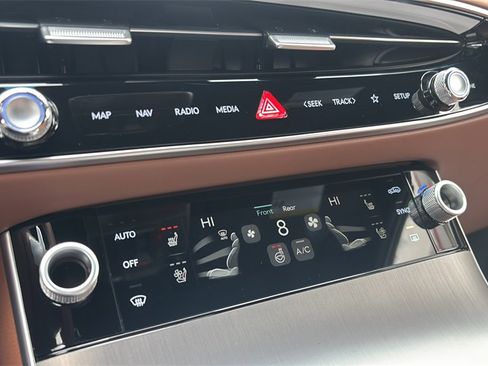 New 2026 Genesis GV70 2.5T Advanced image 23