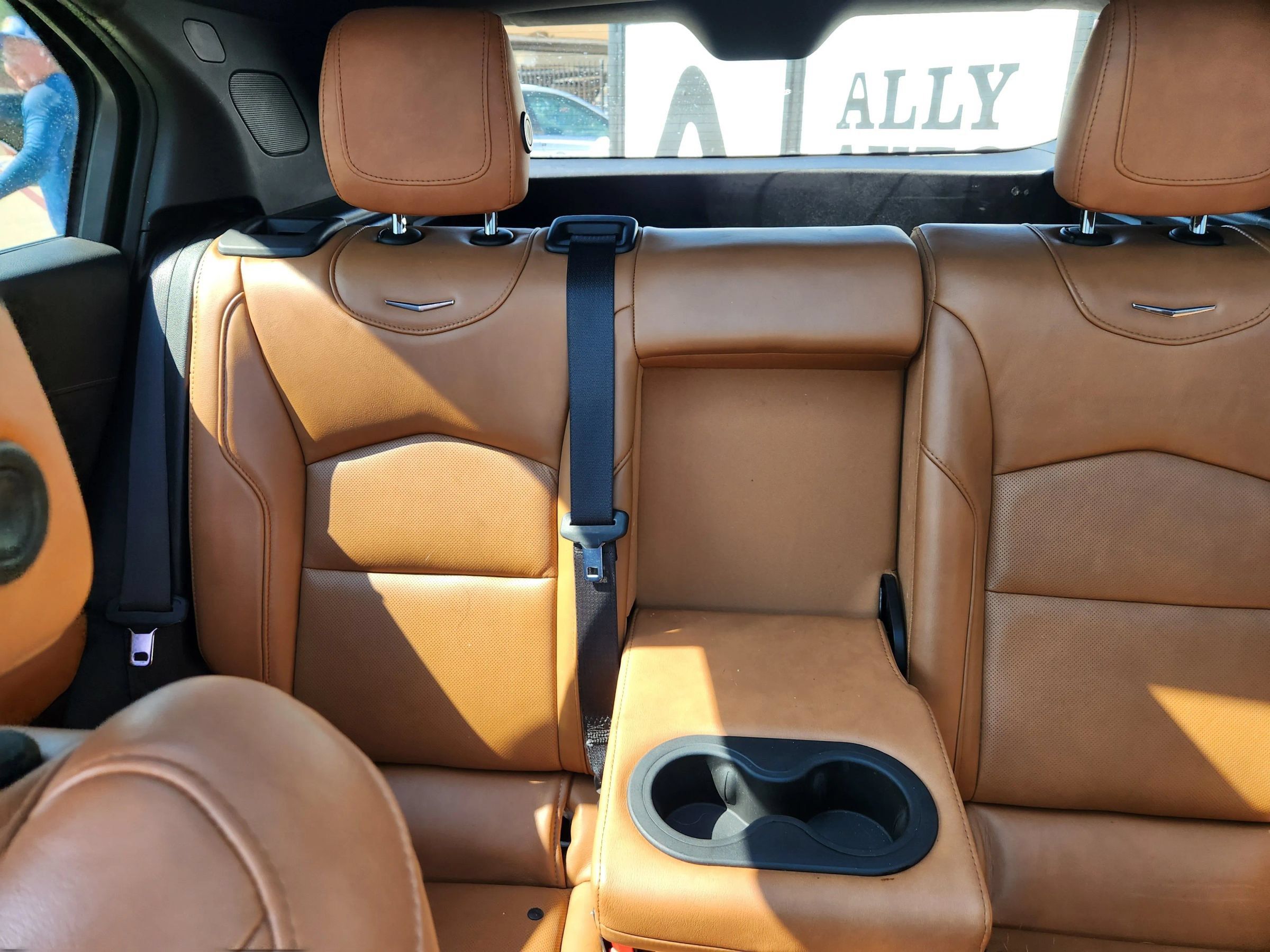 Used 2019 Cadillac XT4 Premium Luxury w/ Technology Package AWD/4WD image 17