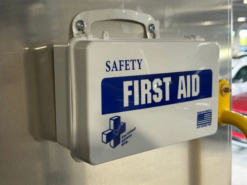 Used 2025 RAM ProMaster 2500 w/ Convenience Group image 32