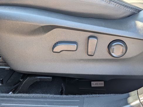 Used 2019 Subaru Forester Touring w/ Popular Package #3 image 20