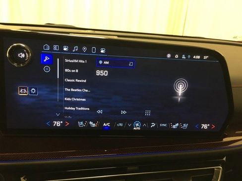 Used 2024 Chevrolet Traverse RS w/ LPO, Floor Liner Package image 25