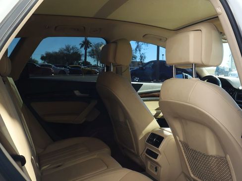 Used 2019 Audi Q5 Premium Plus w/ Premium Plus Package image 30