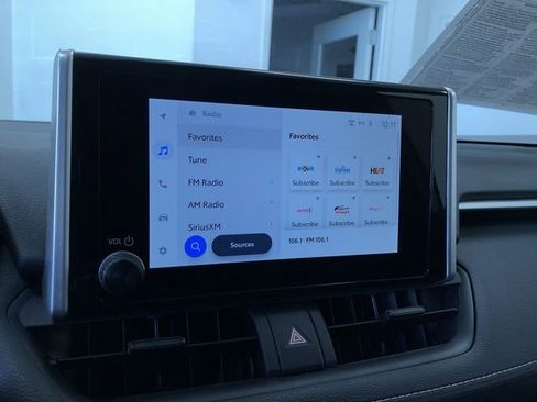 Certified 2025 Toyota RAV4 LE image 28