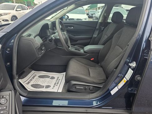 Used 2024 Honda Accord EX image 9