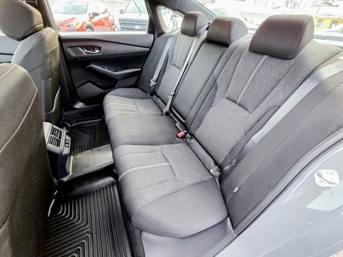 Used 2025 Honda Accord Sport image 33