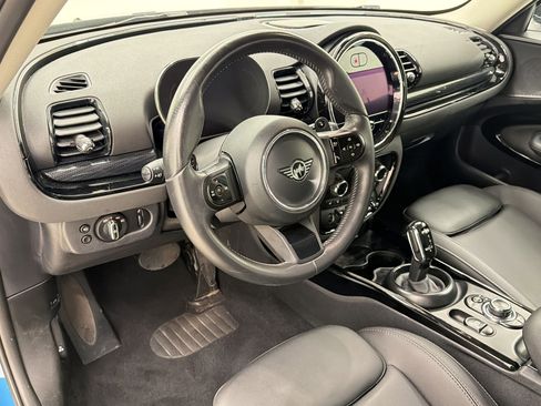 Certified 2024 MINI Cooper Clubman S FWD image 4