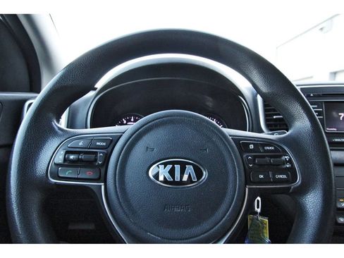 Used 2018 Kia Sportage LX FWD image 14