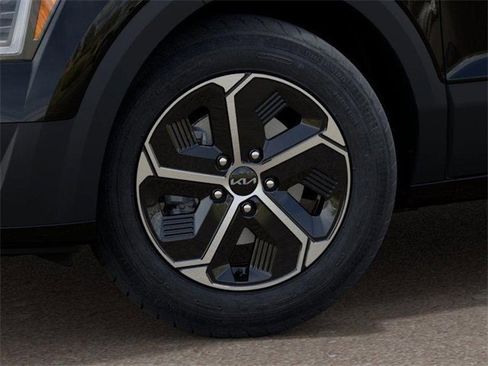 New 2025 Kia Niro EX image 10
