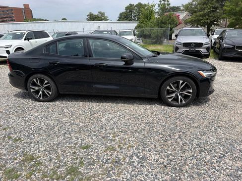 Used 2023 Volvo S60 B5 Plus w/ Climate Package AWD/4WD image 3