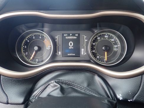 Used 2016 Jeep Cherokee Sport w/ Cold Weather Group AWD/4WD image 6