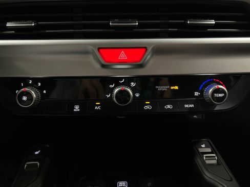 Used 2021 Kia Telluride S AWD/4WD image 8
