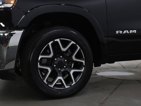 Used 2025 RAM 1500 Laramie AWD/4WD image 30