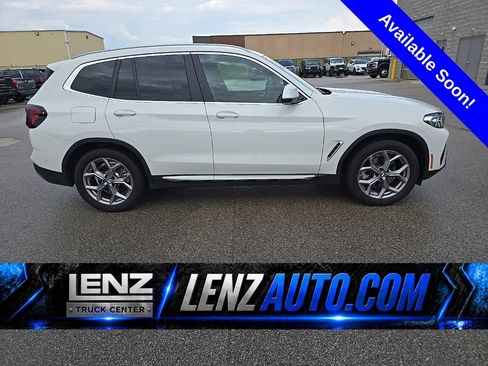 Used 2024 BMW X3 xDrive30i w/ Premium Package AWD/4WD image 1