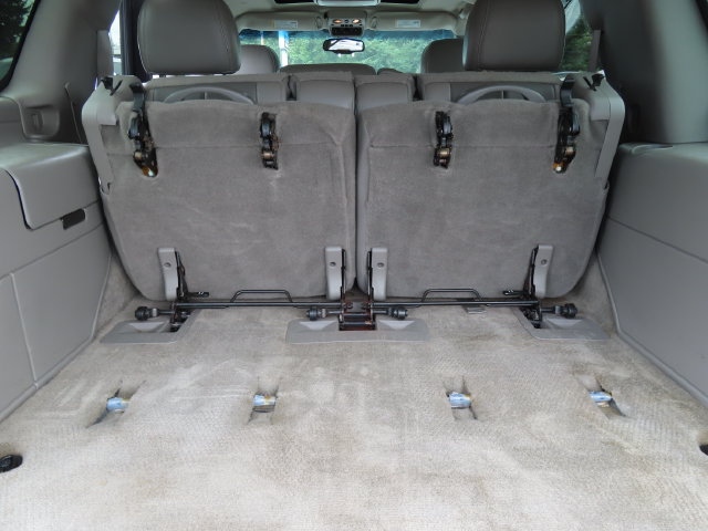 Used 2004 GMC Yukon Denali AWD/4WD image 32