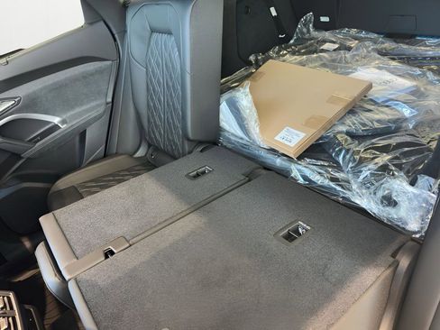 New 2026 Audi SQ5 Premium Plus AWD/4WD image 32