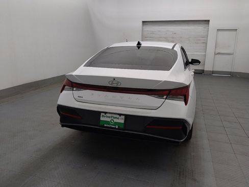 Used 2025 Hyundai Elantra SEL image 7