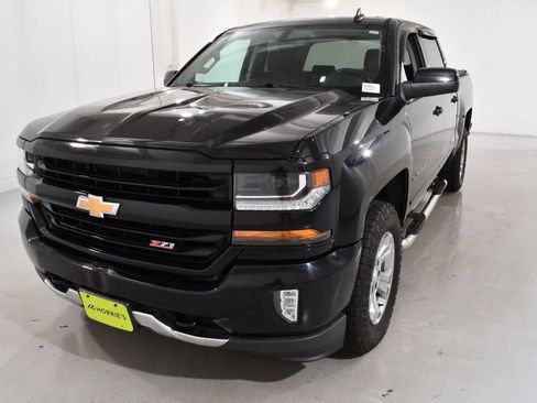 Used 2018 Chevrolet Silverado 1500 LT w/ All Star Edition AWD/4WD image 2