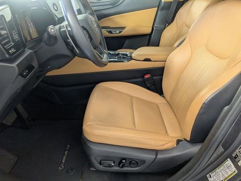 Used 2024 Lexus NX 250 FWD w/ Towing Package (2000 Lbs) image 12