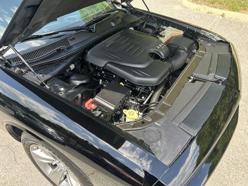 Used 2016 Dodge Challenger SXT RWD image 22