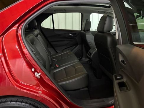 Used 2023 Chevrolet Equinox Premier AWD/4WD image 54