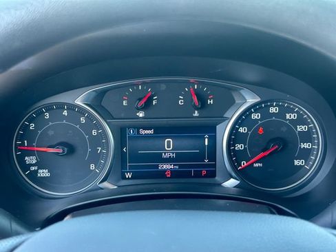 Used 2024 GMC Terrain SLE AWD/4WD image 23