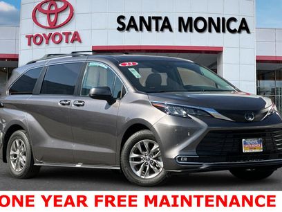 Used 2023 Toyota Sienna XLE