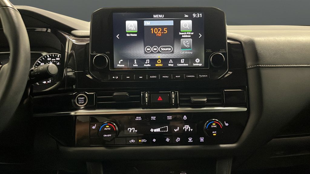 Used 2023 Nissan Pathfinder SL AWD/4WD image 12