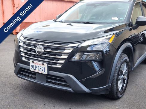 Used 2024 Nissan Rogue S FWD image 10