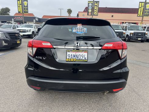 Used 2022 Honda HR-V LX image 6