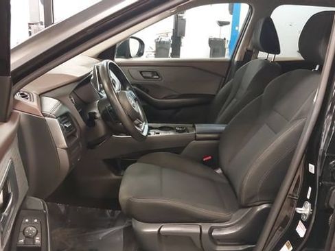 Used 2023 Nissan Rogue S AWD/4WD image 27