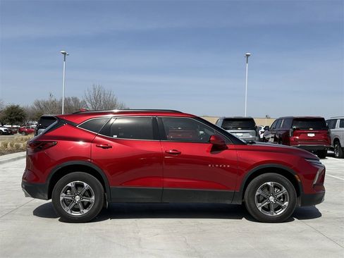 Certified 2024 Chevrolet Blazer LT w/ Convenience Package image 3