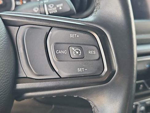 Used 2022 Jeep Wrangler Unlimited Sport AWD/4WD image 24