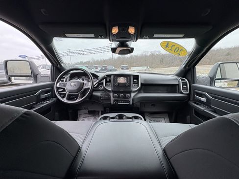 Used 2024 RAM 3500 Big Horn image 32