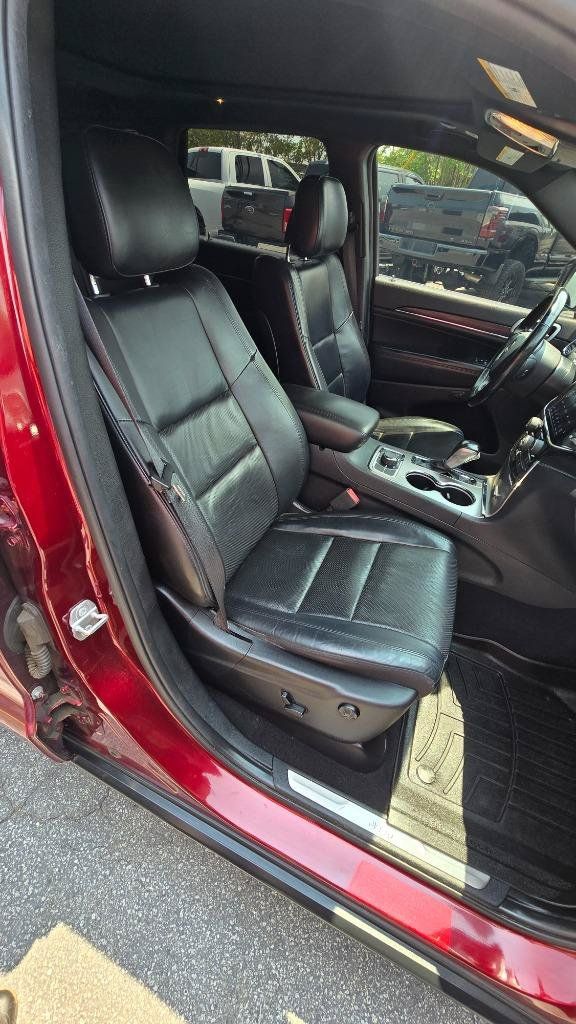 Used 2020 Jeep Grand Cherokee Limited w/ Luxury Group II AWD/4WD image 15
