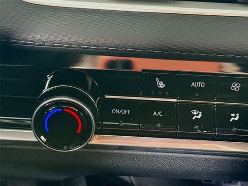 New 2026 Chevrolet Equinox LT w/ Convenience Package II image 15