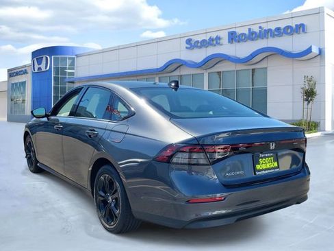 Certified 2025 Honda Accord SE image 3