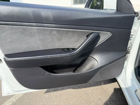 Used 2019 Tesla Model 3 Mid Range RWD image 24