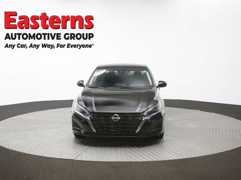 Used 2023 Nissan Altima 2.5 SV FWD image 52