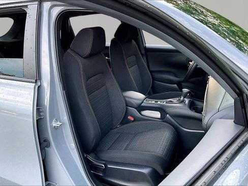 Used 2024 Honda HR-V Sport image 18