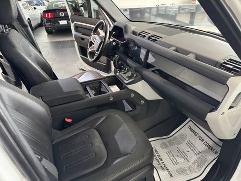 Used 2020 Land Rover Defender 110 SE AWD/4WD image 7