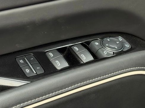 Certified 2024 Cadillac Escalade Sport Platinum w/ LPO, ONYX Package image 17