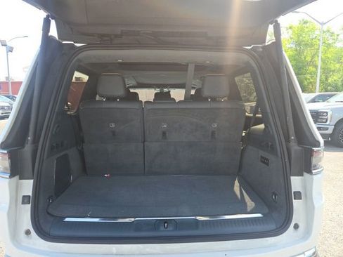 Used 2022 Jeep Grand Wagoneer Series II w/ Premium Group II AWD/4WD image 13