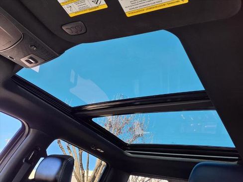 Used 2015 Ford F150 Lariat w/ Equipment Group 502A Luxury image 5